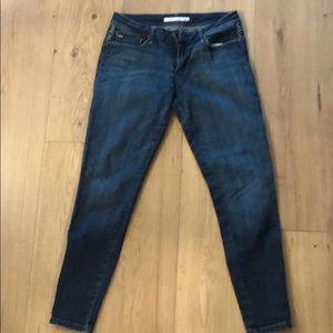 Style: Ankle Chelsea Color: Maya